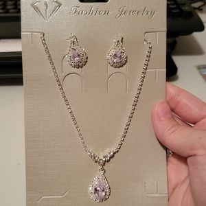 Necklace set